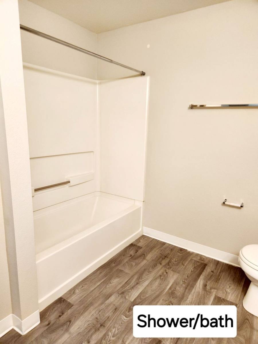 Apartment for rent at 701 43rd Ave SE, Puyallup, WA 98374