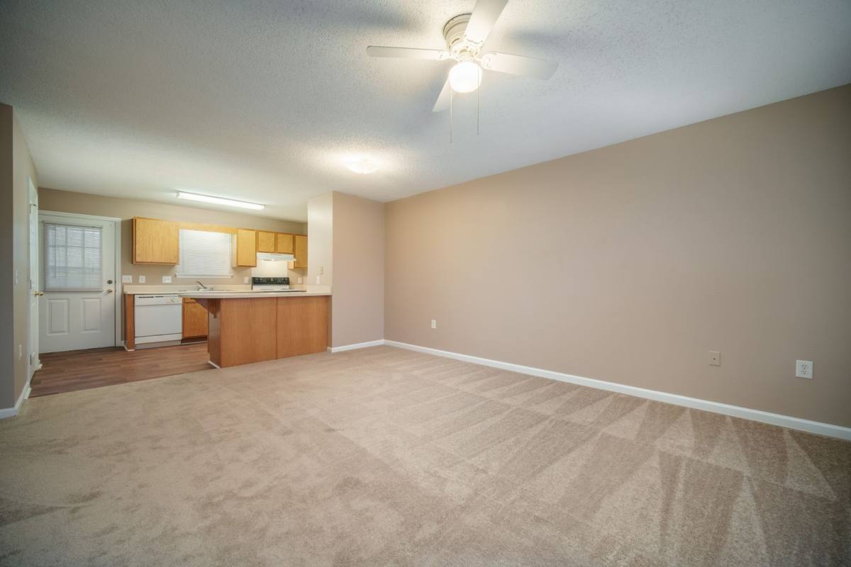 Townhouse for rent at 710 Midway St NW, Hartselle, AL 35640