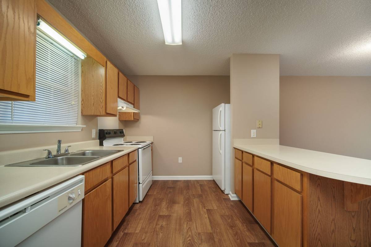 Townhouse for rent at 710 Midway St NW, Hartselle, AL 35640
