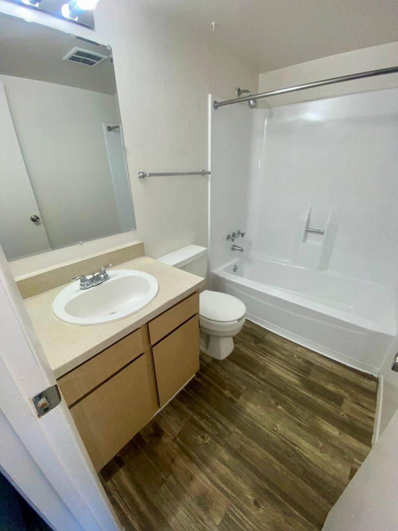 Apartment for rent at 1520 University Blvd NE, Albuquerque, NM 87102