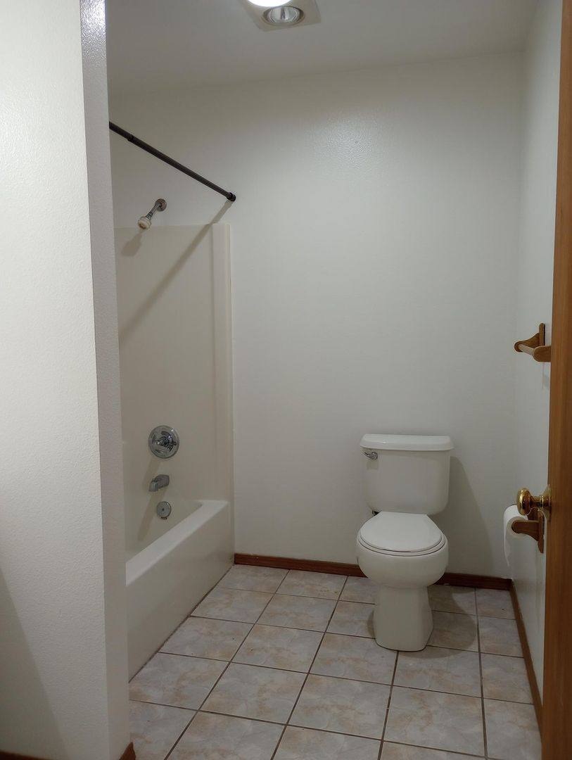 Apartment for rent at 1577 D St, Blaine, WA 98230