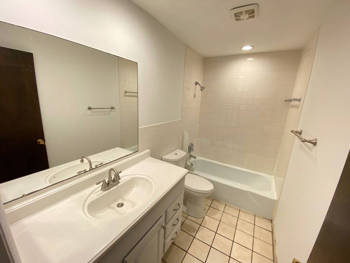 Apartment for rent at 111 W Hudson St, Columbus, OH 43202