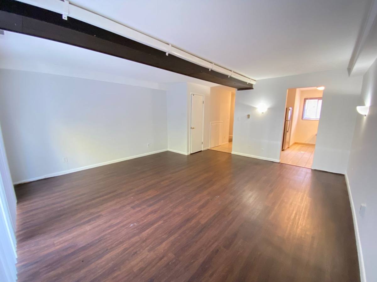 Apartment for rent at 111 W Hudson St, Columbus, OH 43202