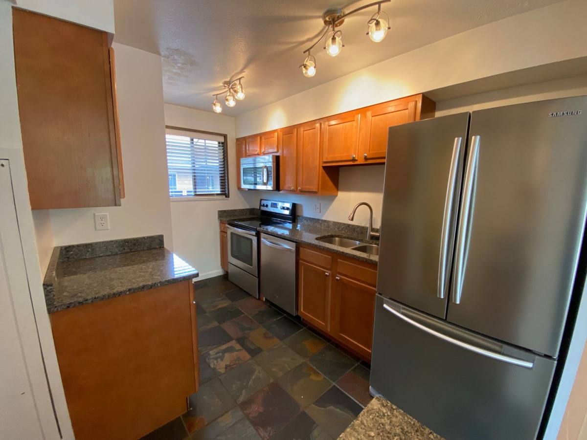 Apartment for rent at 111 W Hudson St, Columbus, OH 43202