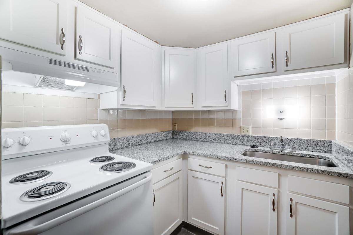 Apartment for rent at 5341, 5353 N High St, Columbus, OH 43214