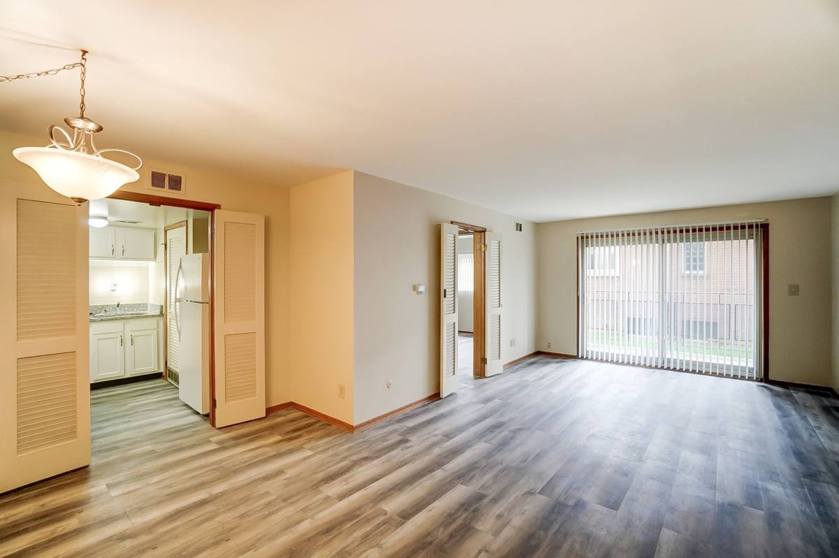 Apartment for rent at 5341, 5353 N High St, Columbus, OH 43214