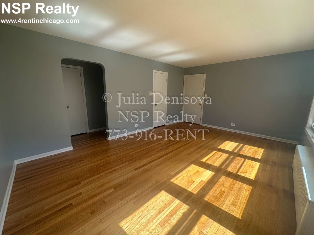 Apartment for rent at 6700 N California #19-1W, Chicago, IL 60645