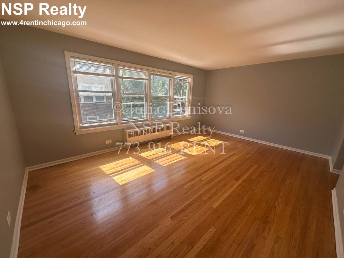 Apartment for rent at 6700 N California #19-1W, Chicago, IL 60645