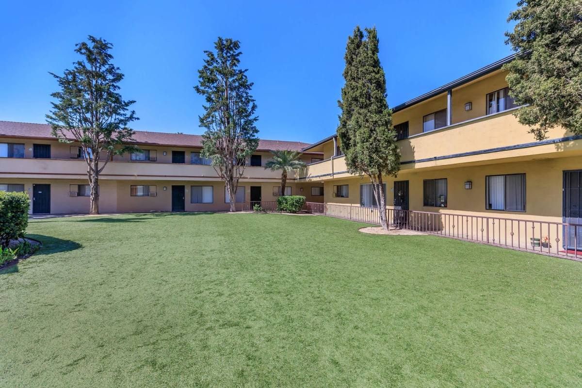 Apartment for rent at 2833 N Bristol St, Santa Ana, CA 92706