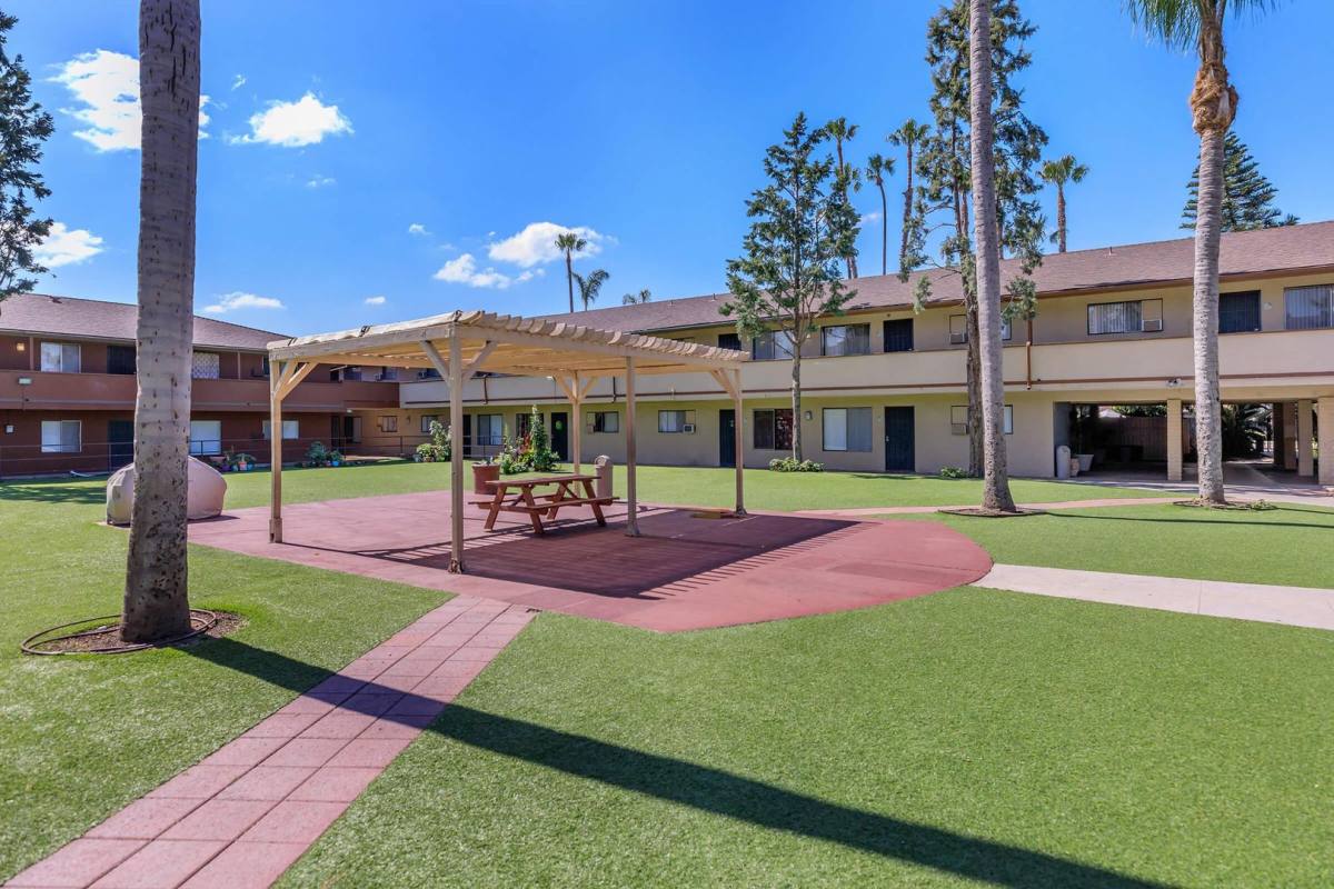 Apartment for rent at 2833 N Bristol St, Santa Ana, CA 92706