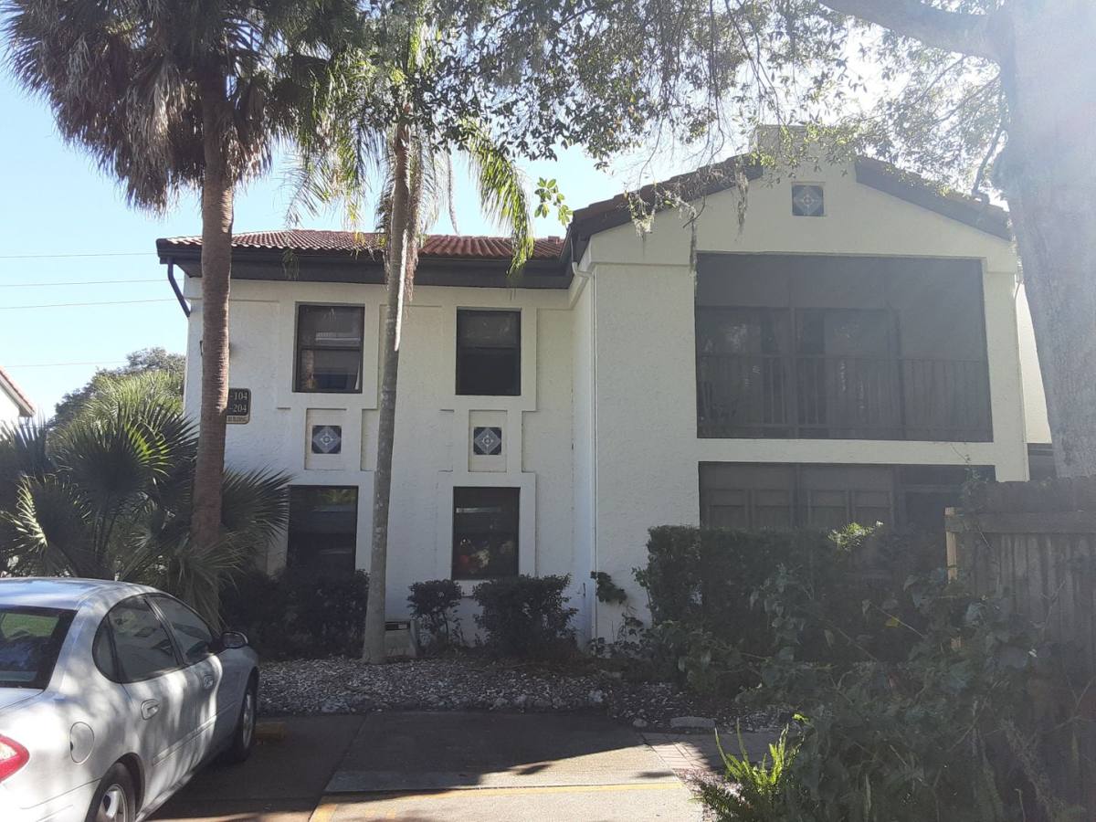 Condo for rent at 631 N Orange Ave, Sarasota, FL 34236