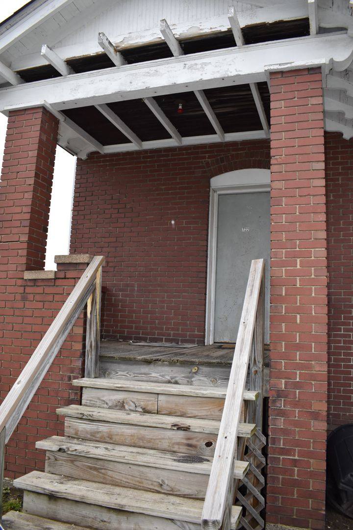 Apartment for rent at 720-722 Klondyke Ave, Indiana, PA 15701