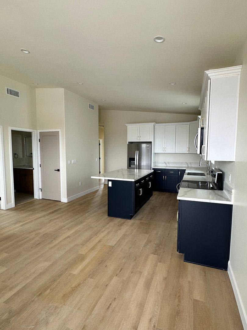 Apartment for rent at 3672 Mabon Place, San Diego, CA 92117