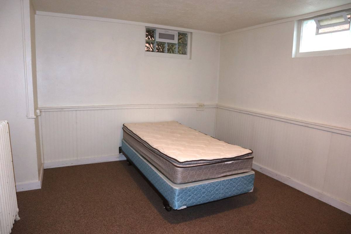 Apartment for rent at 35 S Carpenter Ave, Indiana, PA 15701