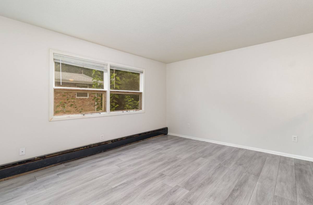 Apartment for rent at 2017 Commerce Blvd, Mound, MN 55364