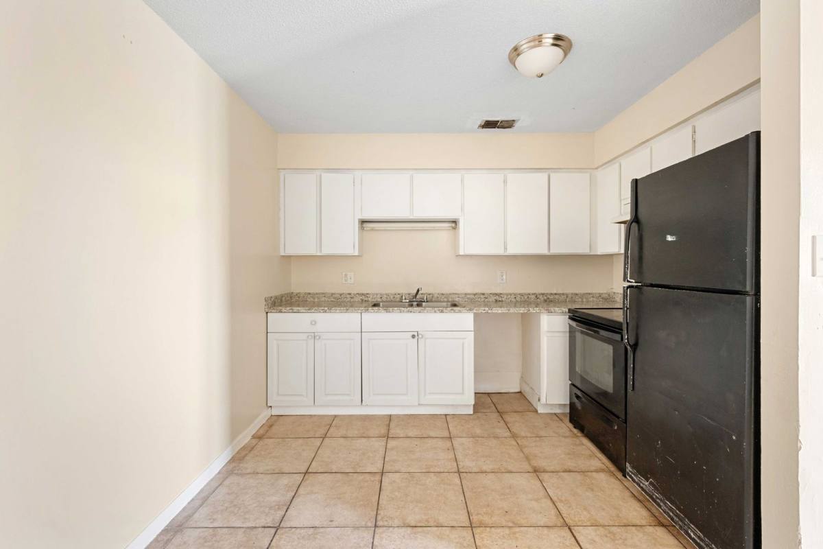 Apartment for rent at 37540 Martin Luther King Ave, Dade City, FL 33525