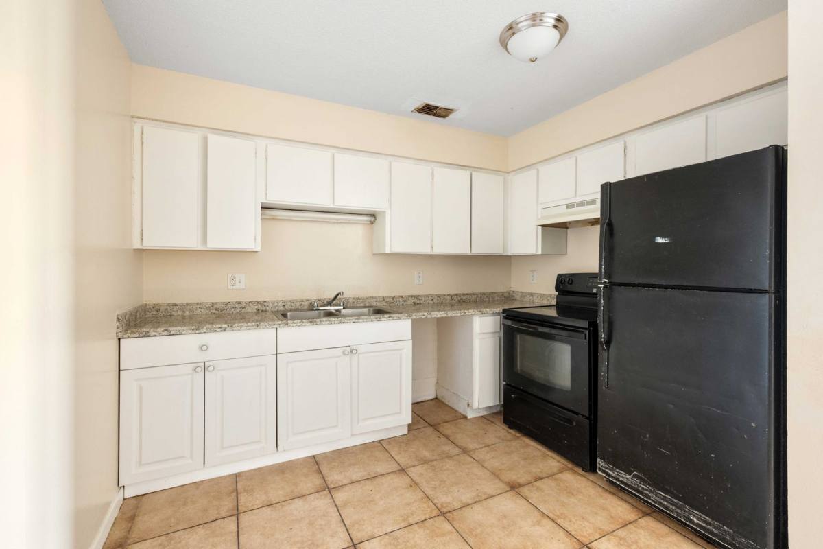 Apartment for rent at 37540 Martin Luther King Ave, Dade City, FL 33525