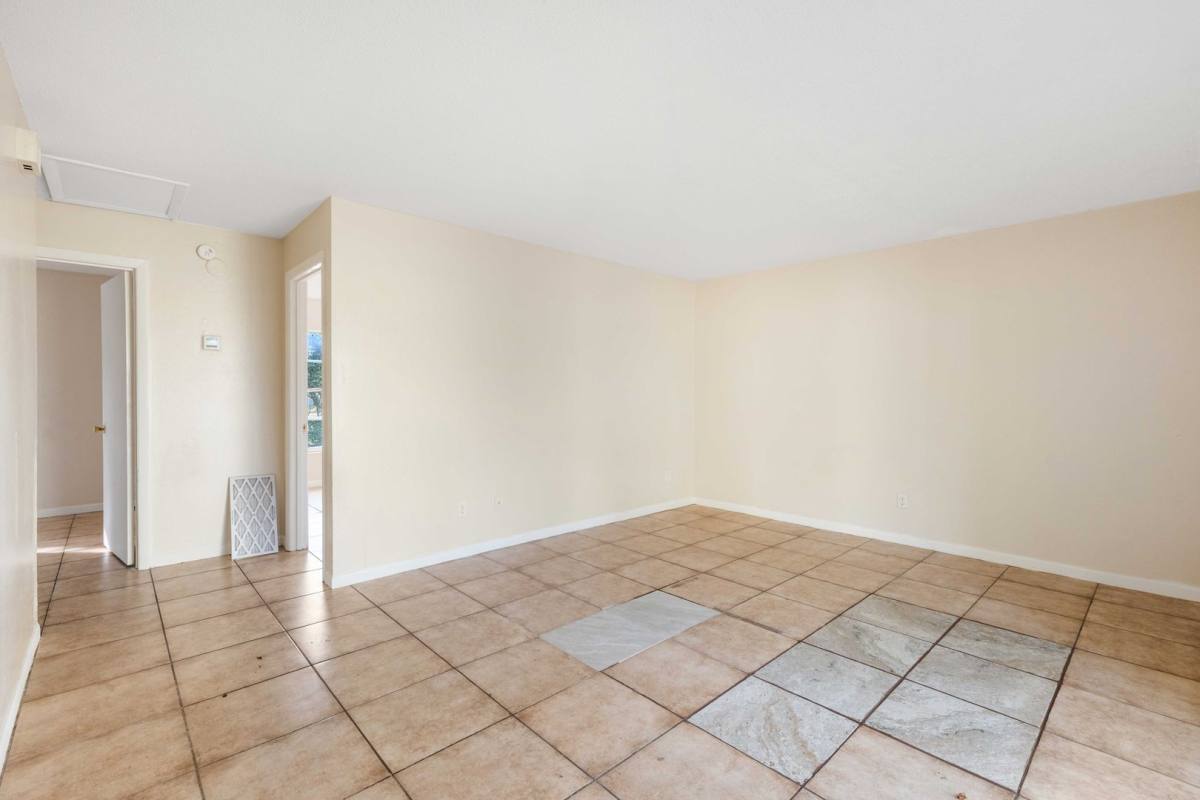 Apartment for rent at 37540 Martin Luther King Ave, Dade City, FL 33525