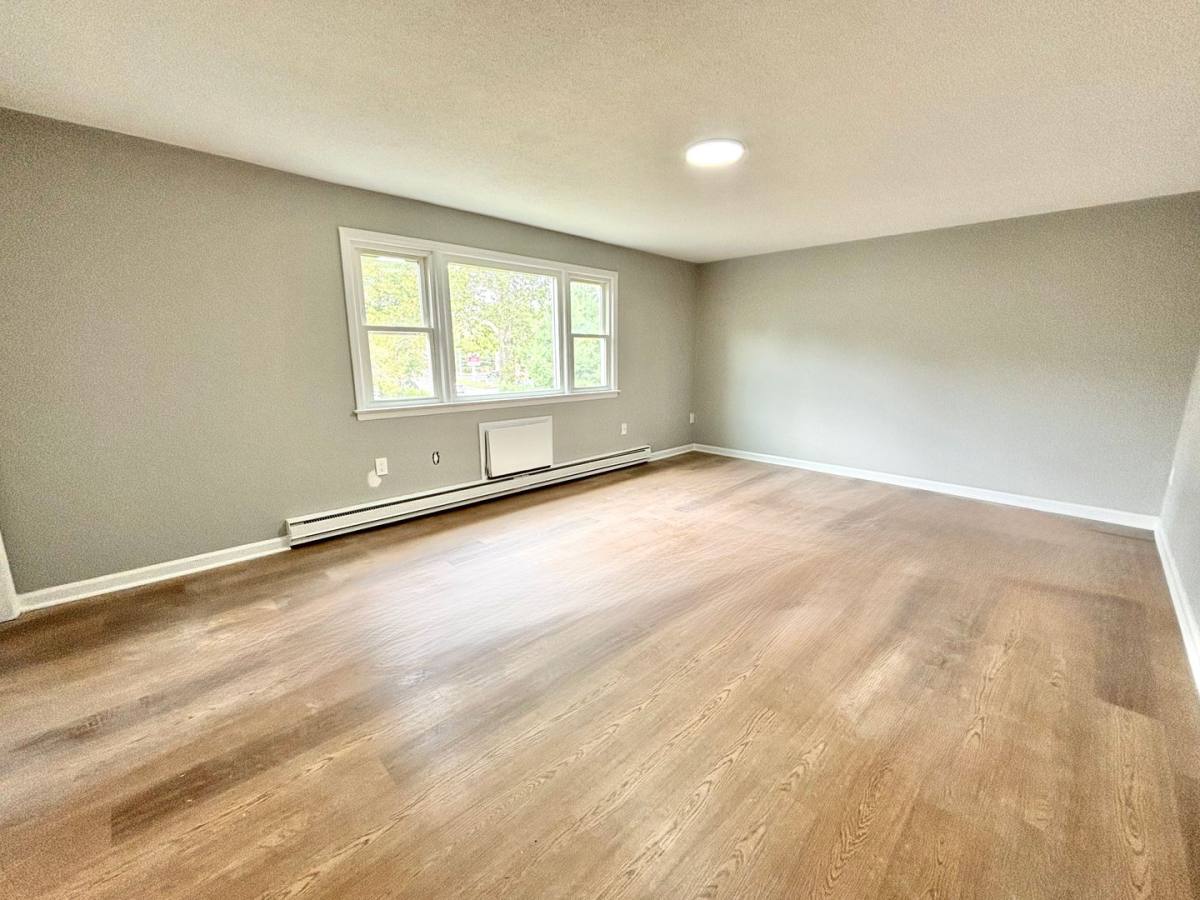 Apartment for rent at 693 Washington St, Middletown, CT 06457