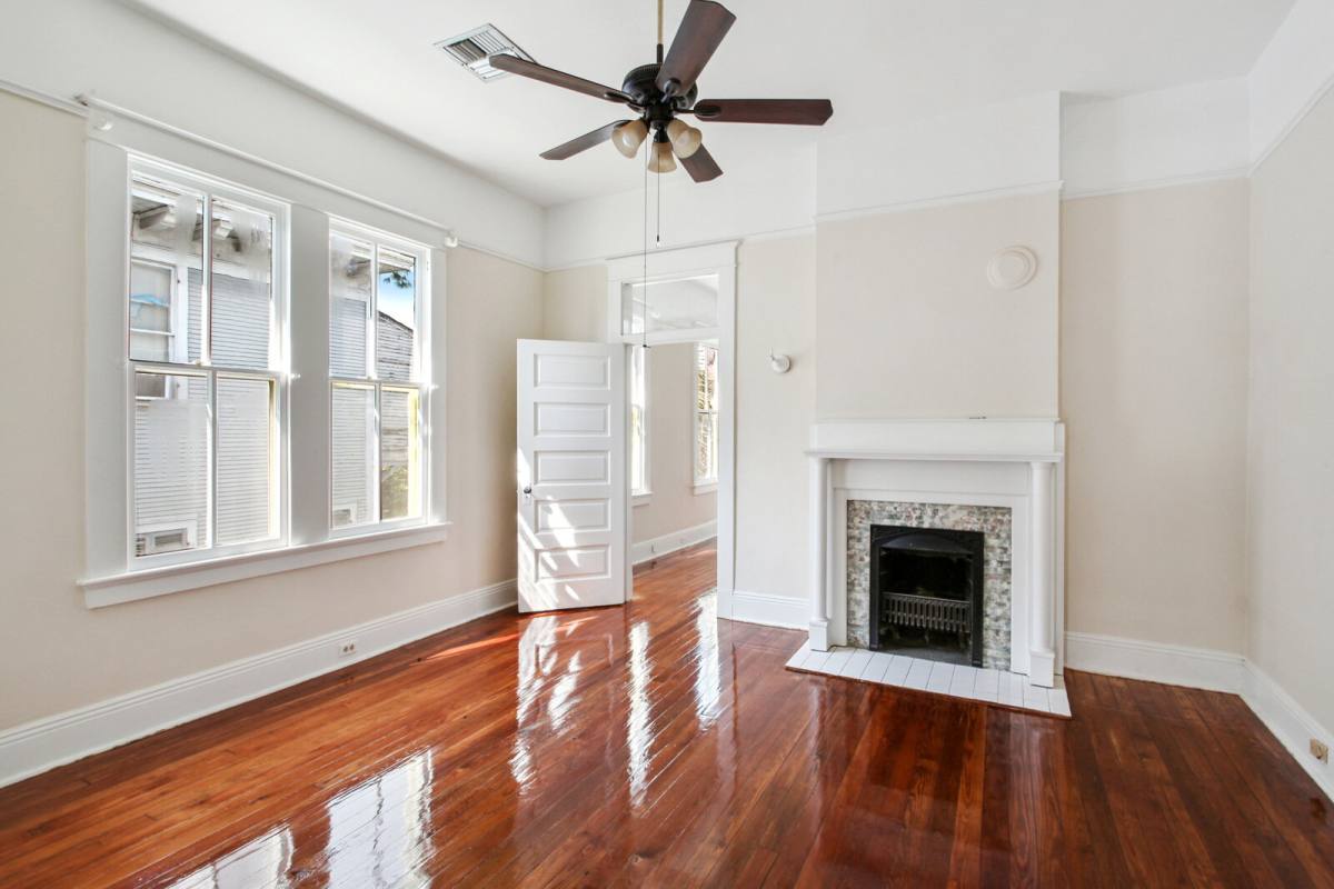 Apartment for rent at 808 Pine St, New Orleans, LA 70118