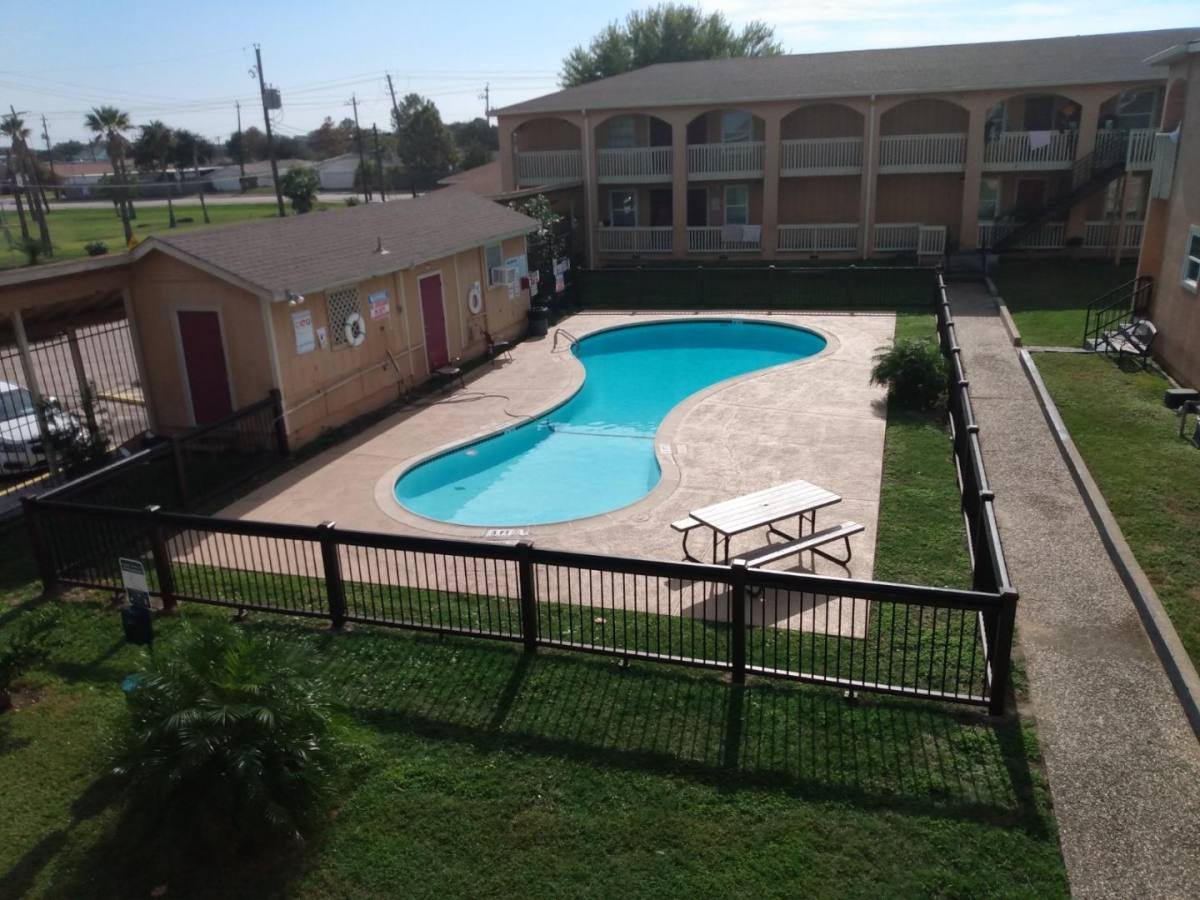 Apartment for rent at 2311 71st St #201, Galveston, TX 77551