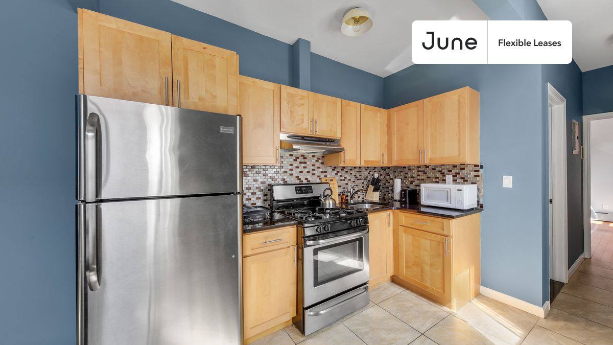 Apartment for rent at 301 E 104th St #1, New York, NY 10029