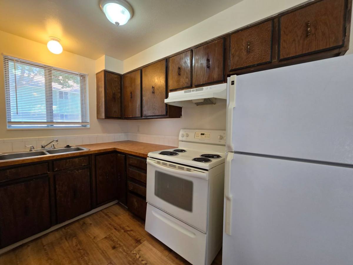 Apartment for rent at 1944 Meadow Dr, Longmont, CO 80501