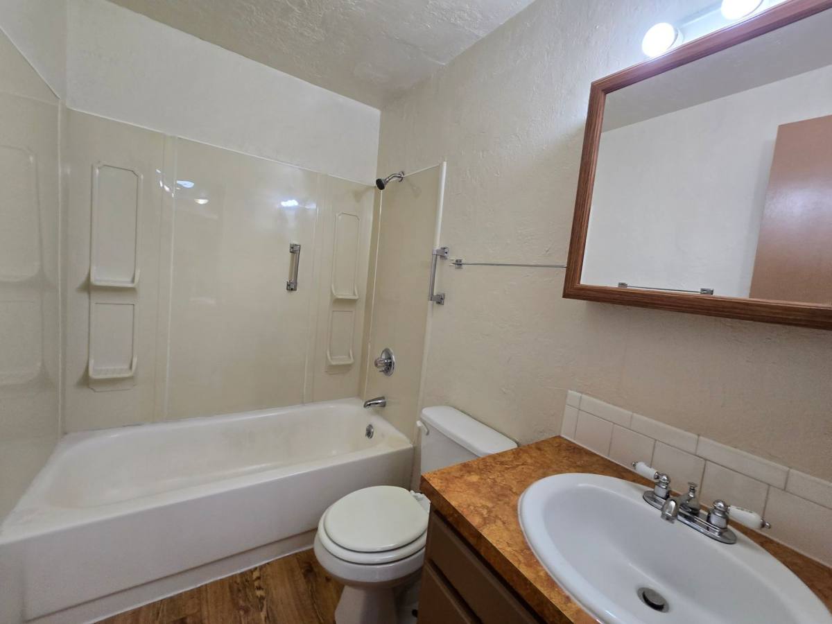 Apartment for rent at 1944 Meadow Dr, Longmont, CO 80501