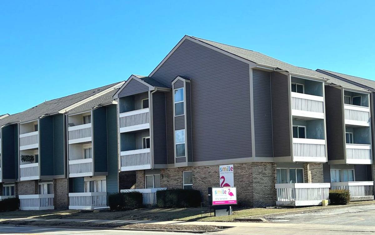 Apartment for rent at 107 E Springfield Ave, Champaign, IL 61820