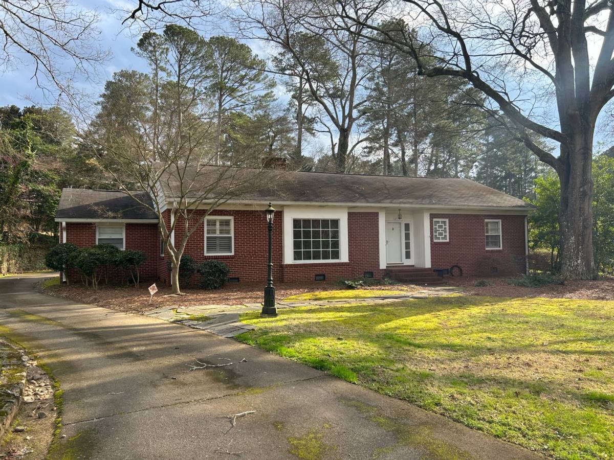 House for rent at 12 Ridgewood Rd, Rome, GA 30165