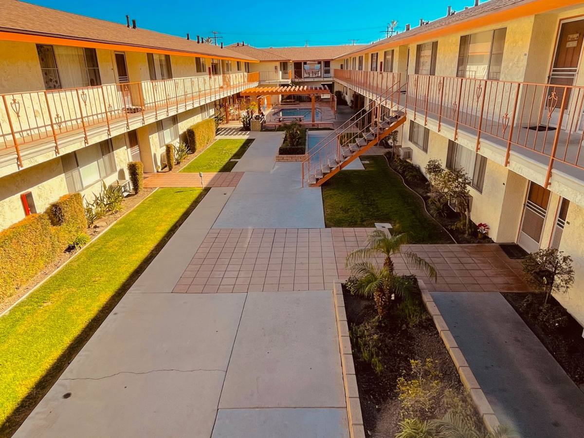 Apartment for rent at 16310 Cornuta Ave, Bellflower, CA 90706