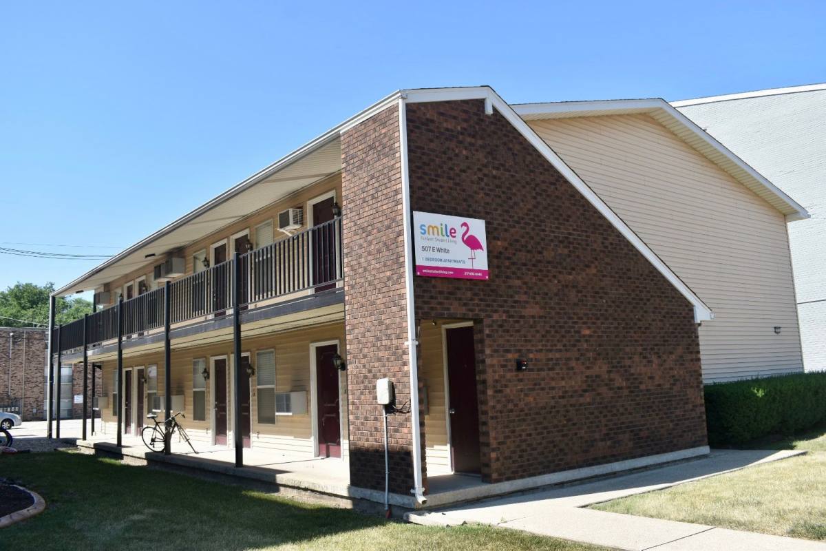 Apartment for rent at 507 E White, Champaign, IL 61820