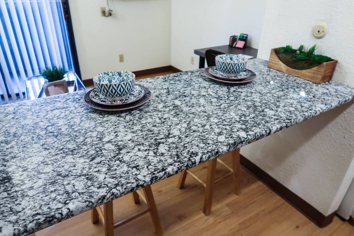 Apartment for rent at 805 W Green St, Urbana, IL 61801