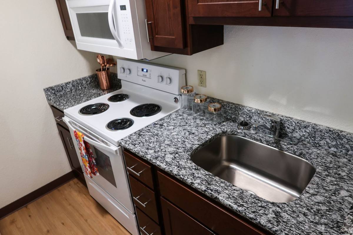 Apartment for rent at 805 W Green St, Urbana, IL 61801