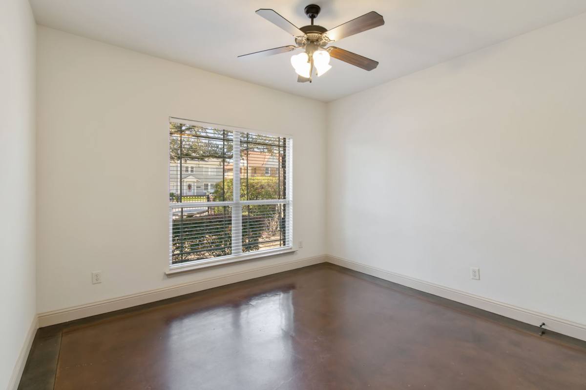 House for rent at 2928 Forest Park Blvd, Fort Worth, TX 76110