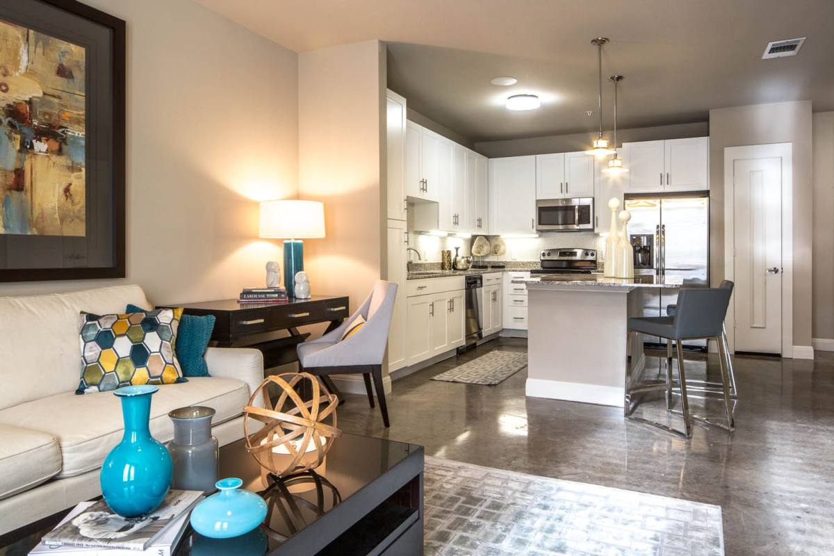 Apartment for rent at 801 & 908 N Bishop Ave, Dallas, TX 75208