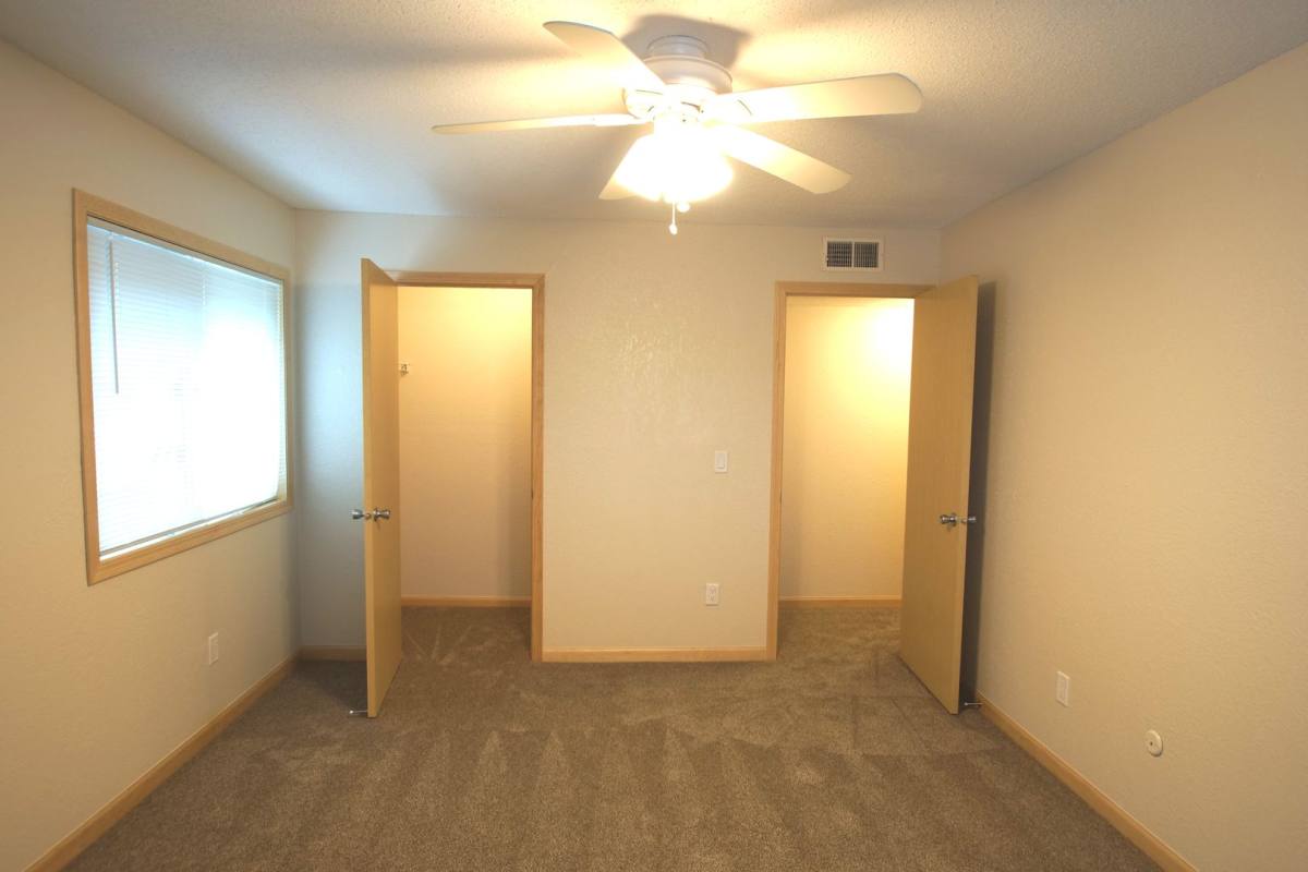 Apartment for rent at 1280 Larpenteur Ave W, Saint Paul, MN 55113