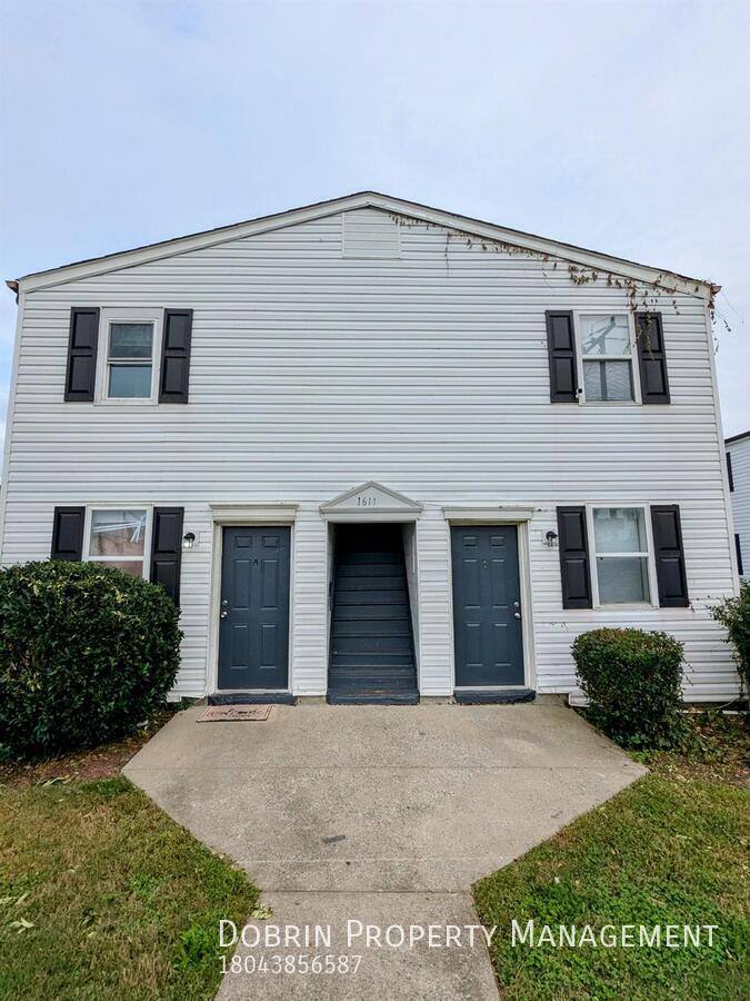 Apartment for rent at 1611 C Hickory St, Richmond, VA 23222