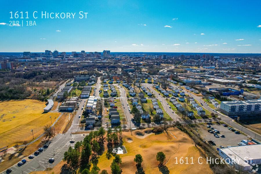 Apartment for rent at 1611 C Hickory St, Richmond, VA 23222