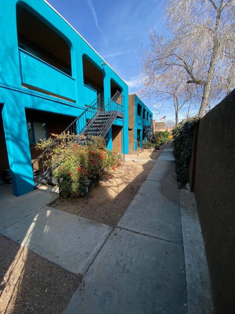 Apartment for rent at 124 Harvard St SE, Albuquerque, NM 87106