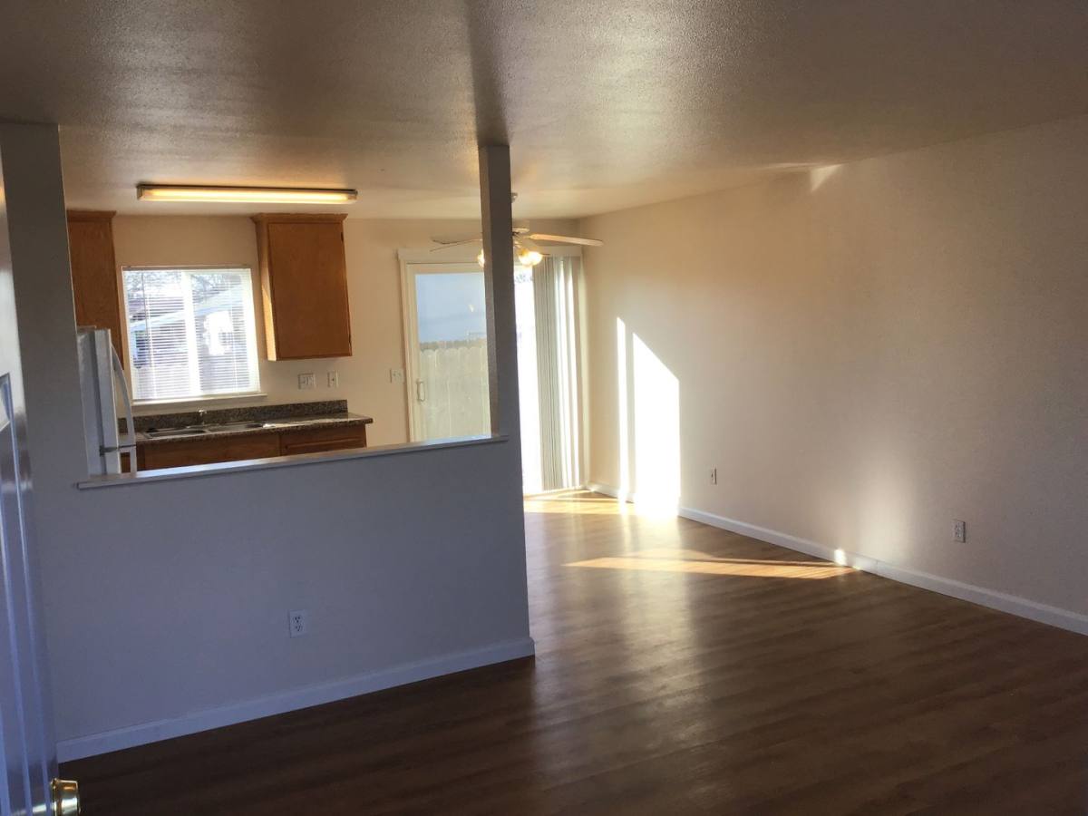 Apartment for rent at 1817 7th Ave, Olivehurst, CA 95961