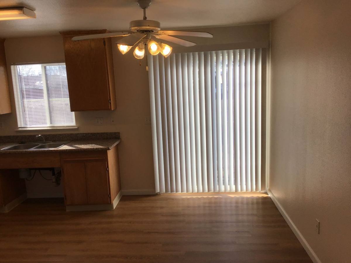 Apartment for rent at 1817 7th Ave, Olivehurst, CA 95961