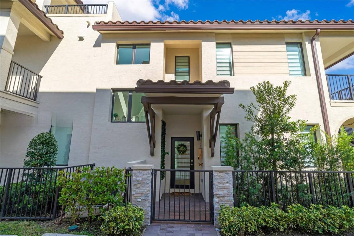 House for rent at 4608 NW 83rd Parkway, Miami, FL 33166