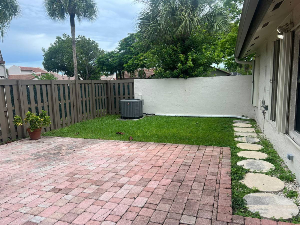 House for rent at 8626 SW 114th Place, Miami, FL 33173