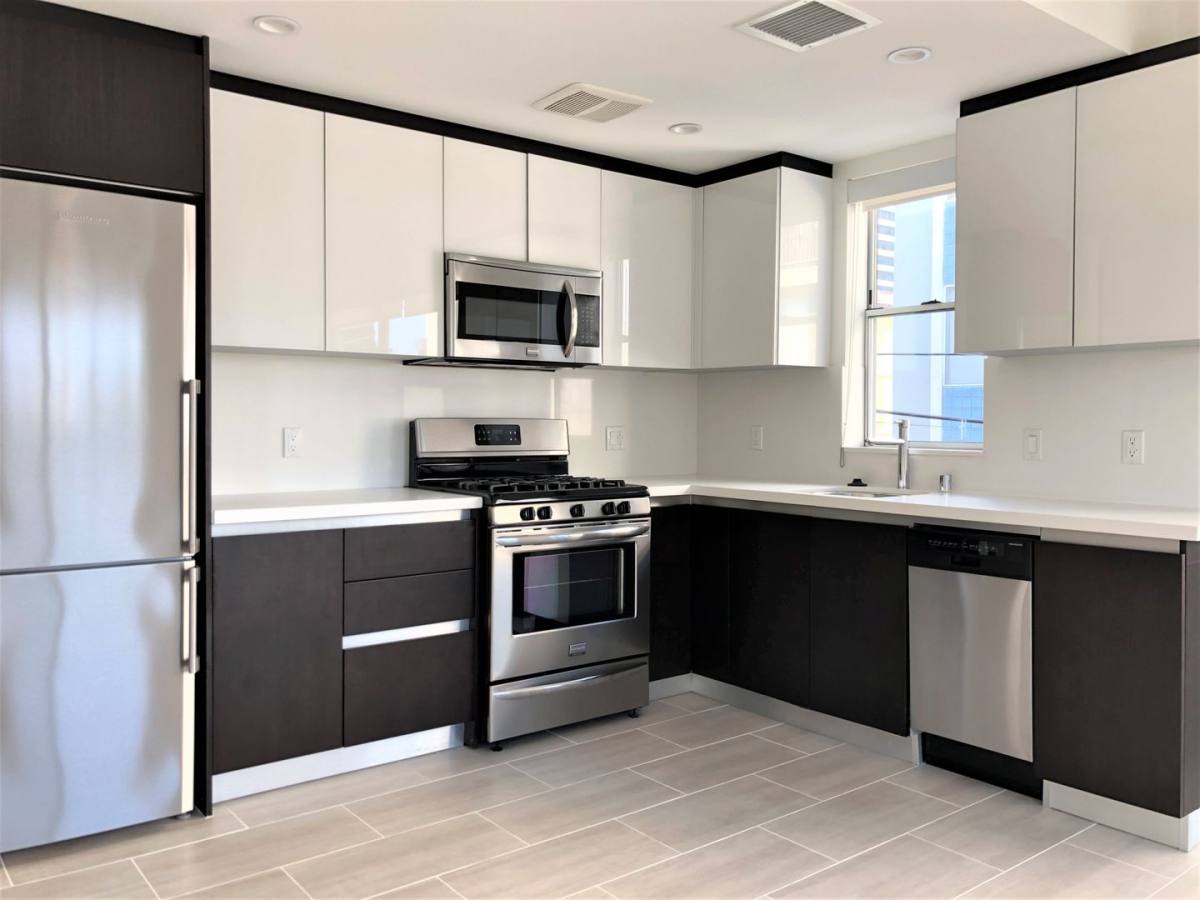 Apartment for rent at 1750 Sawtelle Blvd, Los Angeles, CA 90025