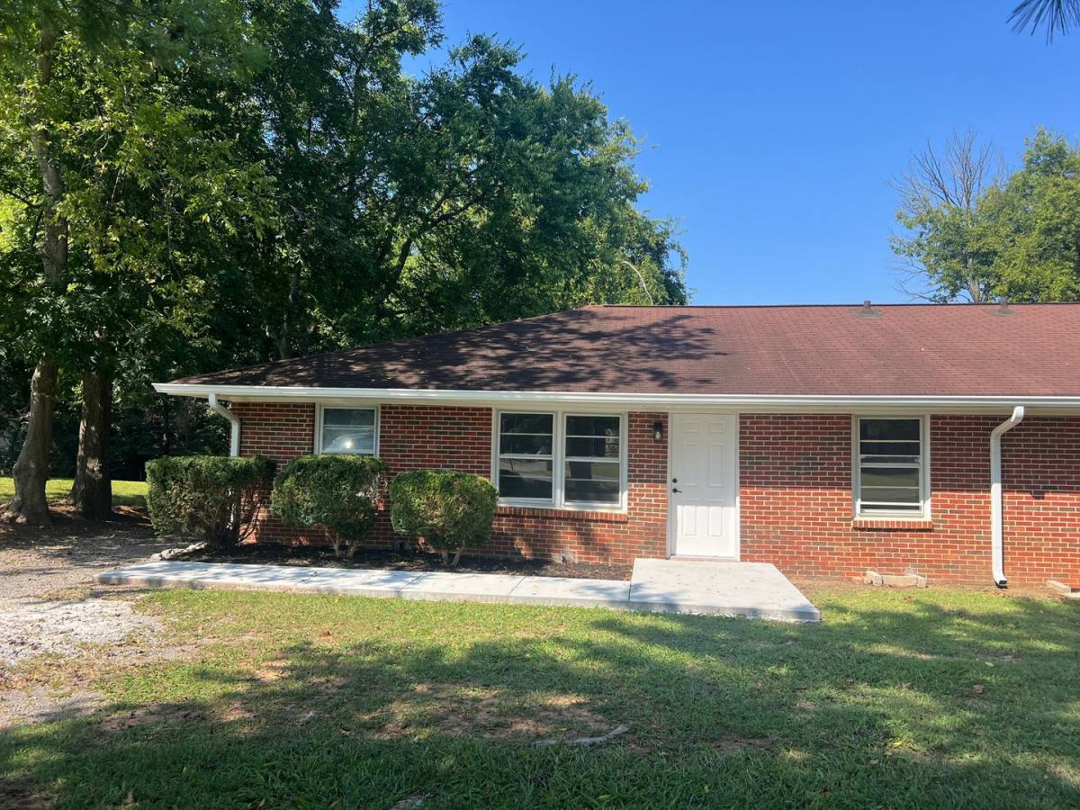 House for rent at 1811 Battleground Dr, Murfreesboro, TN 37129