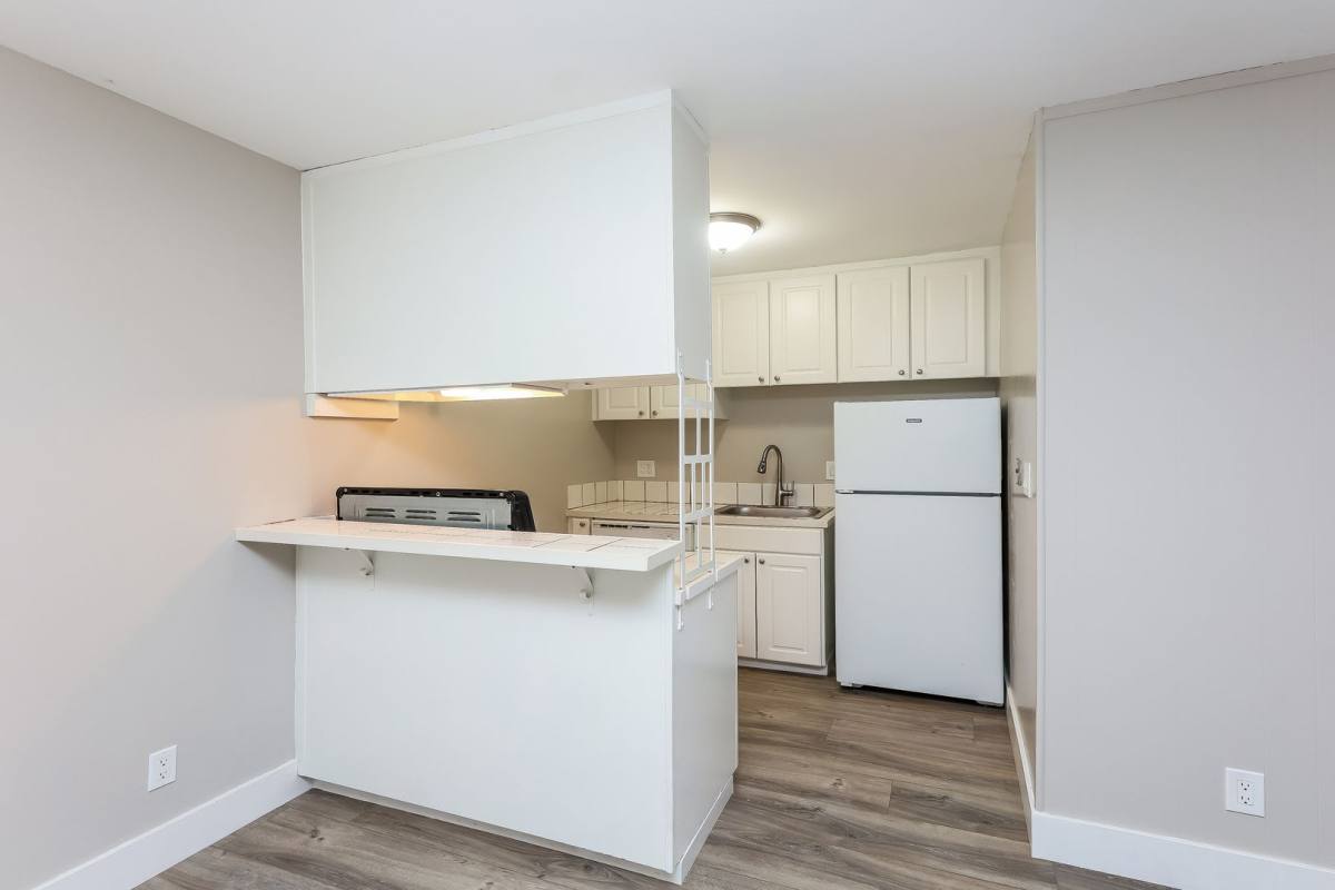 Apartment for rent at 1400 Creekside Dr, Walnut Creek, CA 94596