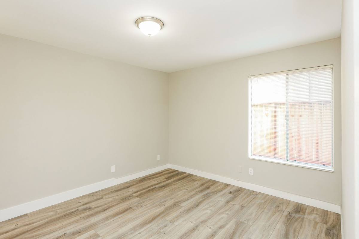 Apartment for rent at 1400 Creekside Dr, Walnut Creek, CA 94596
