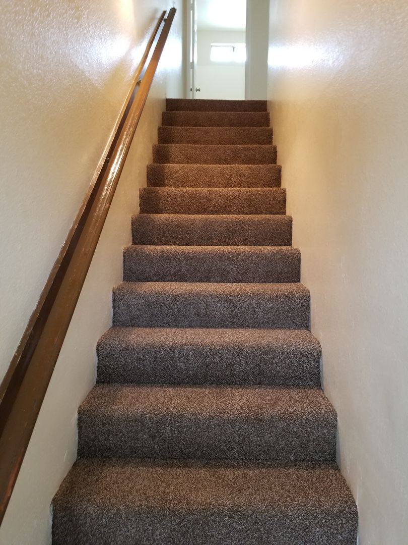 Townhouse for rent at 1011 Padre St, Bakersfield, CA 93307