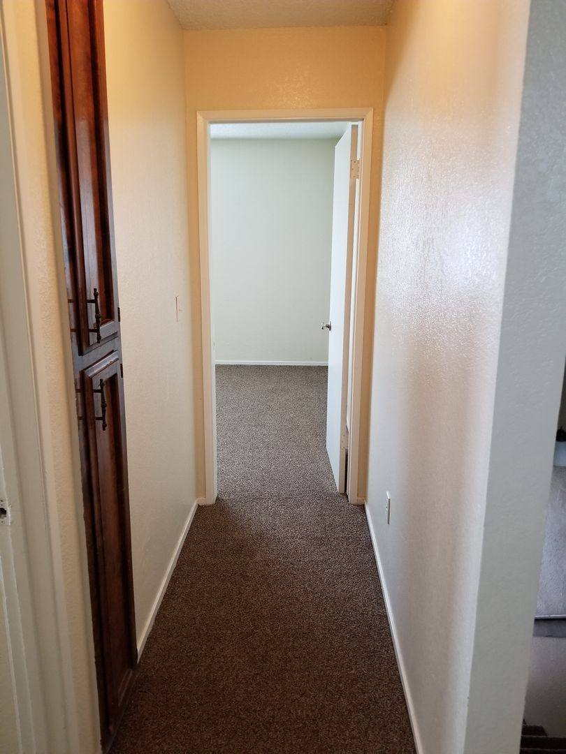 Townhouse for rent at 1011 Padre St, Bakersfield, CA 93307
